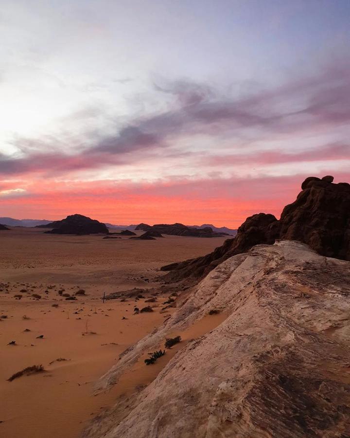 Wadi Rum Quiet Village Camp エクステリア 写真