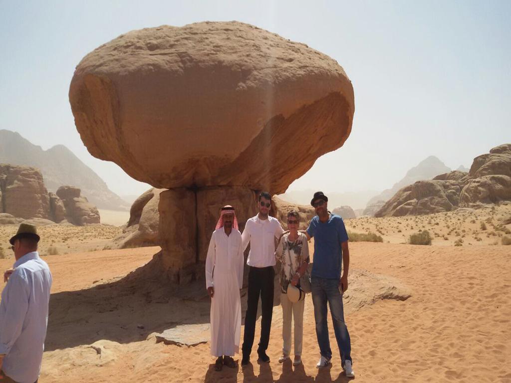 Wadi Rum Quiet Village Camp エクステリア 写真