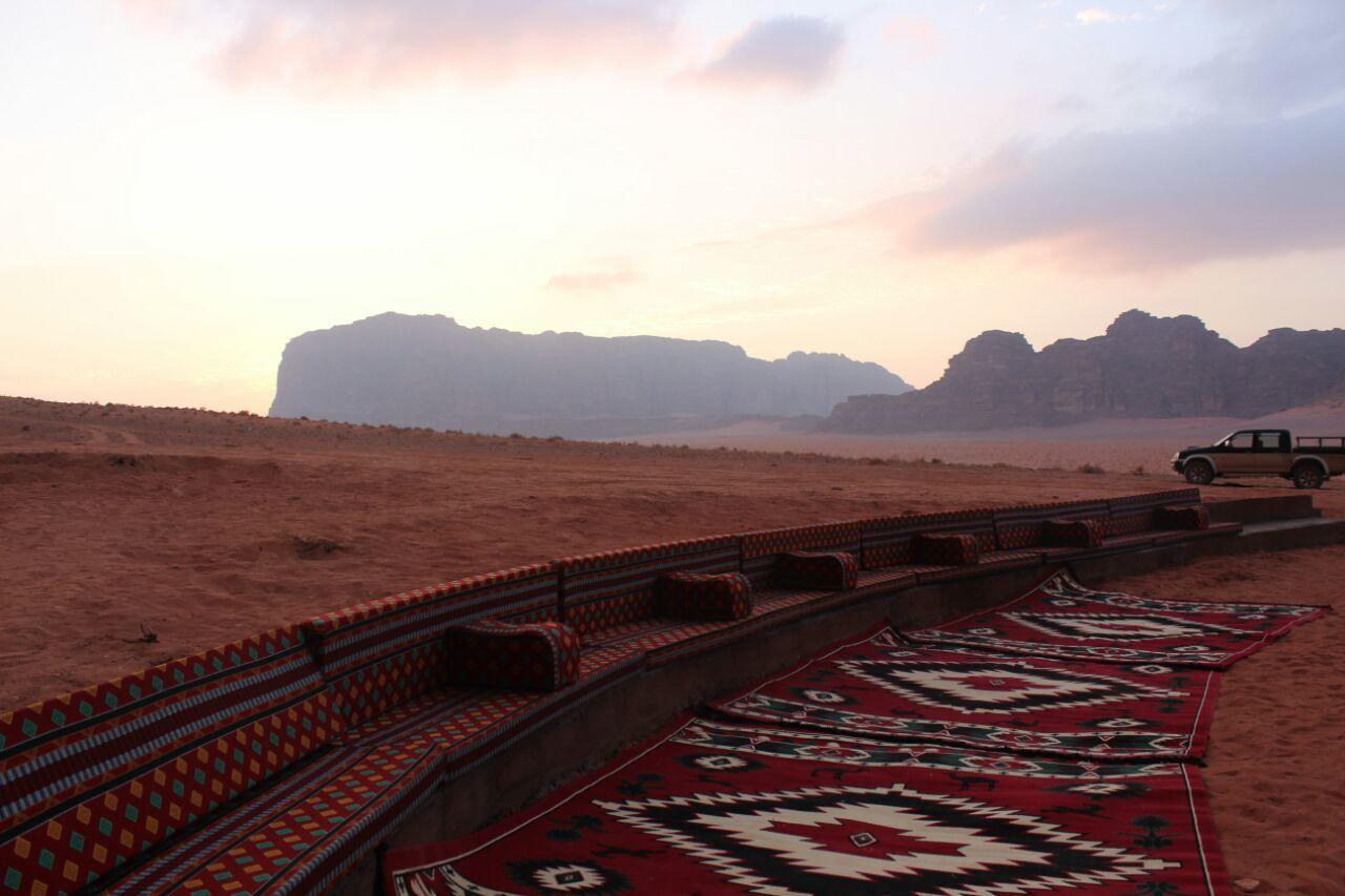 Wadi Rum Quiet Village Camp エクステリア 写真